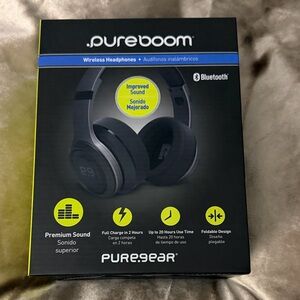 Over-the-Ear Wireless Headphones - Black